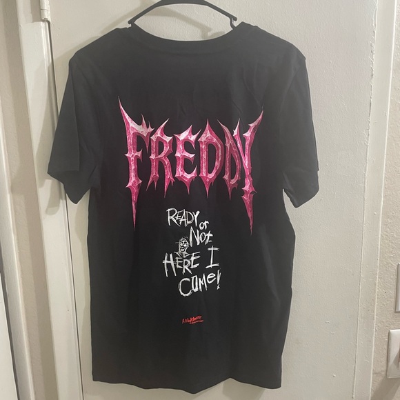 Black Graphic T-Shirt A Nightmare On Elm Street Mens Medium NWOT Horror Film Fan - Picture 4 of 6